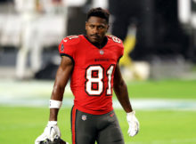 Buccaneers' Brown accused of obtaining fake Covid card