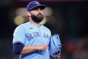 Ex-Rockies pitcher Chatwood signs to play in Japan